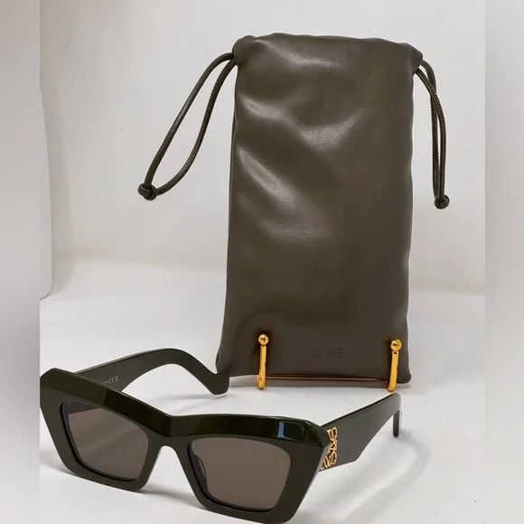 💯Authentic Loewe Beveled Car Eye olive green sunglasses - Picture 1 of 6